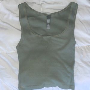 skims tank top